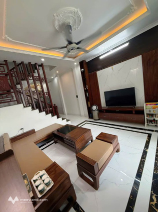 Chốt ngay căn nhà 4 tầng, full nội thất tâm huyết tại ngõ 33 Đường Kênh