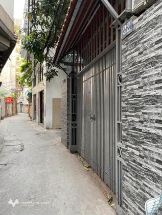 Nhà 5 tầng tại Đội Cấn, Ba Đình, diện tích 33m2, vị trí trung tâm