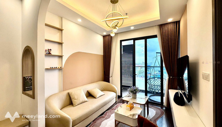 Cho thuê căn hộ 2 phòng ngủ view cực đỉnh tại Hoàng Huy Commerce