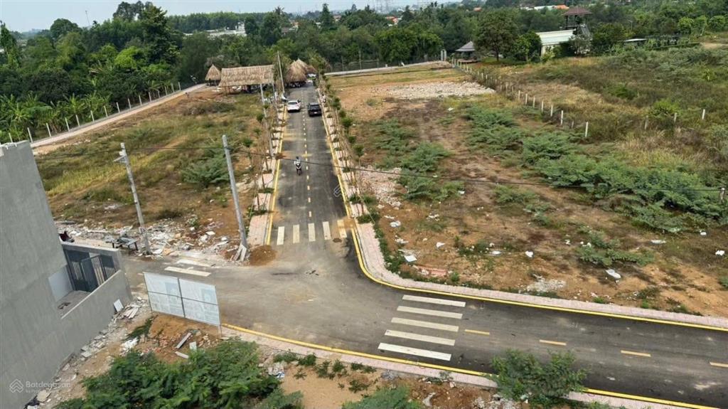 Bán đất tại hương lộ 9, 1,3 tỷ, 84,1m2, pháp lý đầy đủ, gần nhà thờ gần trung tâm hành chính