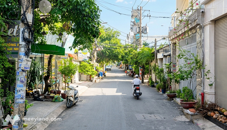 K2782* - Căn hộ dịch vụ 105m2 - Mặt tiền Trần Bá Giao sát Cầu Sắt Vườn Lài - Giá 16.99 tỷ