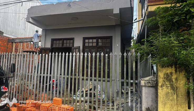 Chào mừng bạn đến với căn nhà cấp 4 kiên cố, tọa lạc tại kiệt ô tô Nam Thượng