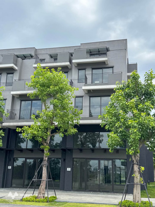 Chốt ngay nhà phố Đại lộ Hùng Vương, vị trí cực đỉnh