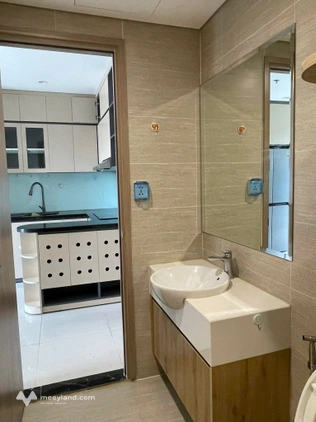Căn hộ cao cấp Bông Sao, quận 8, ngang 6,5m dài 22,1m, 3 ngủ, 2 vệ sinh, nội thất cơ bản