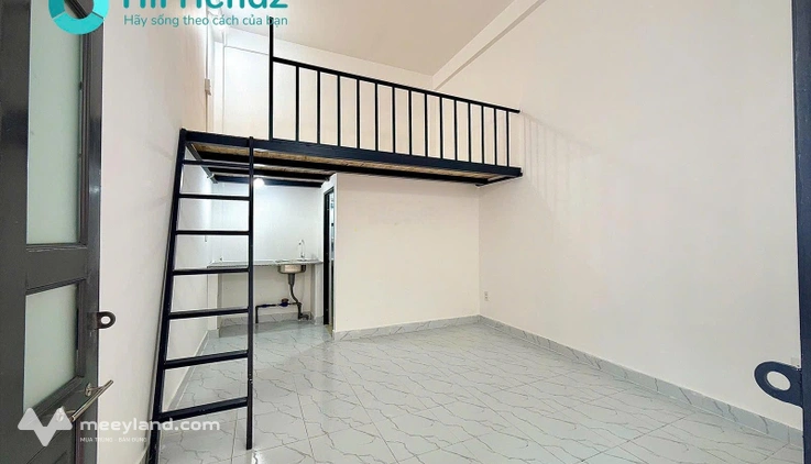 Đi bộ qua Đại học Nguyễn Tất Thành - phòng trọ 30m2 - Giá 3tr4