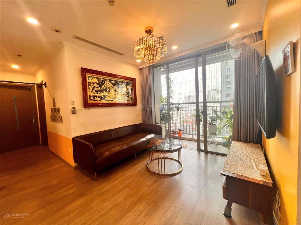 Chính chủ bán căn chung cư 198 nguyễn tuân 90m2, 3pnkk, căn góc, view đẹp, slot ô tô, full nội thất