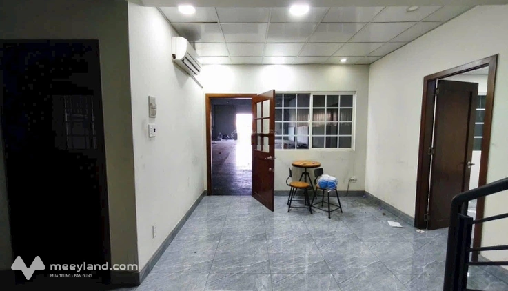 Cho thuê mặt bằng tầng 2 DT 500m2, khu vực Đường Lê Duẩn, Kiến An. 15tr/th