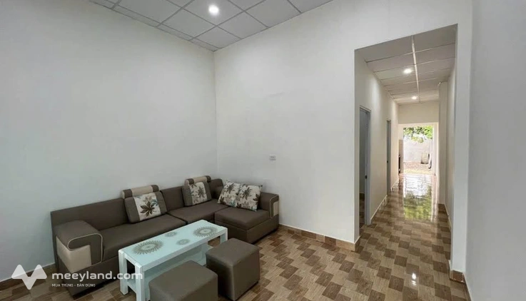 Nhà mới Tân Xuân 5m x 50m, sân ô tô rộng rãi, vào ở ngay