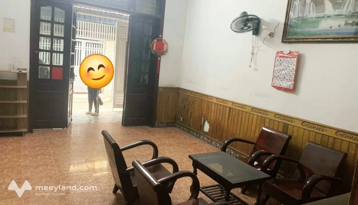 Cho thuê nhà 2 tầng khối 7 Lê Lợi, giá 5 triệu/tháng