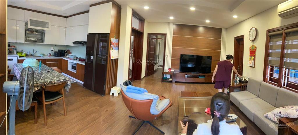 Biệt thự 4 tầng mặt phố trung văn, s 147m2, mt 10m đang cho thuê 100m2 tầng 1 giá 20tr/tháng