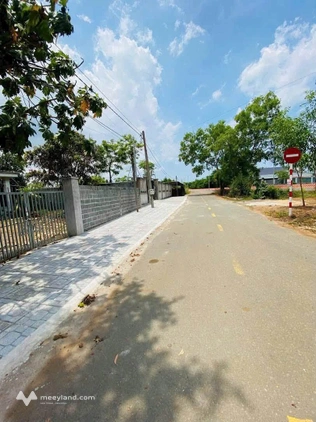 Bán nhà vườn 1150m2 mặt tiền đường nhựa tại Thị trấn Đất Đỏ