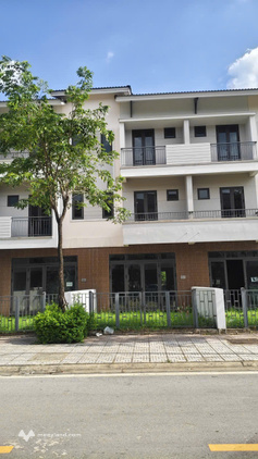 Shopohouse áp góc 120m² – Centa Riverside Vsip Từ Sơn - Giá chỉ 8,1 tỷ