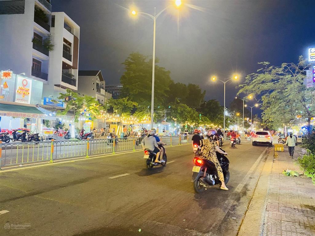 25,5 tỷ mt tạ quang bửu sát parc mall q8. dt 80m² 5 tầng. 6pn.