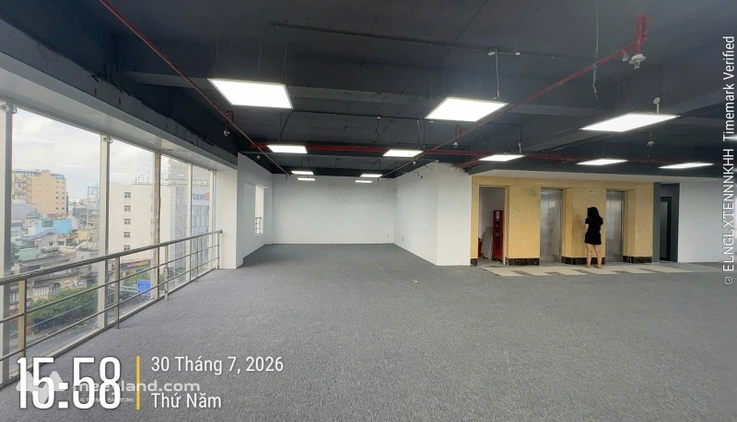 Văn phòng cho thuê M.O.R.E đường Nguyễn Trọng Tuyển, Phú Nhuận. DT: 213m2. LH: 0906391898
