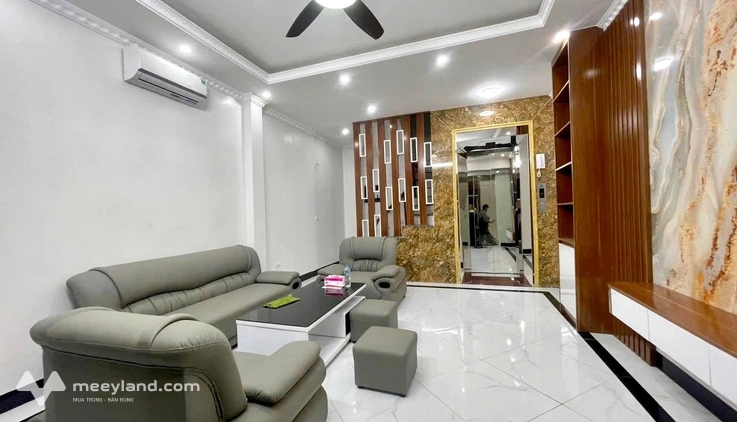 Gia đình cần bán căn nhà đẹp ngõ 401 Xuân Đỉnh – 30m2 – 5 tầng – Thang máy – Chỉ 8,8 tỷ
