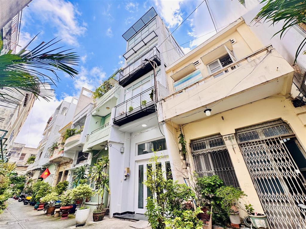 Bán nhà 5 tầng mặt tiền hxh hai bà trưng,p.tân định,q.1 dt 4m*17m vuông vứckhu vip khan hiếm đẹp
