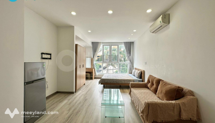 Trống lại CHDV cửa sổ lớn tại Thảo Điền, Quận 2