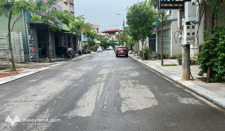Đất vàng Nguyễn Tất Thành 250m2, mặt tiền 10m, giá hời