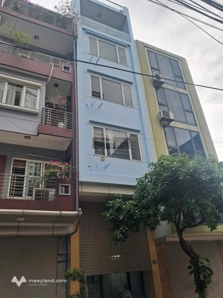 Chính chủ cho thuê tòa nhà văn phòng 6,5 tầng thang máy ô tô tránh vị trí đẹp Yên Sở, TP Hà Nội