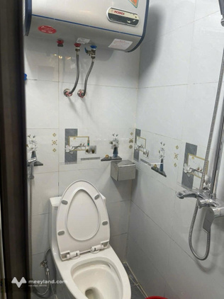 2 ngủ, 1 bếp, 1 vs, 1 chỗ để xe, 3 tr/tháng