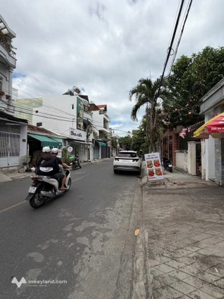 Bán nhà mặt tiền đường Mạc Đỉnh Chi, trung tâm thành phố Nha Trang