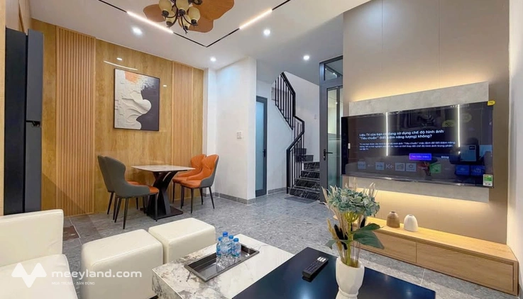 Nhà 2 tầng lô góc cực xinh tại Lê Duẩn, Hải Châu, chỉ 4 tỷ