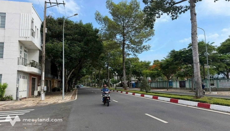 Lô góc 2 mặt tiền kinh doanh đắc địa tại Nguyễn Tất Thành, Bà Rịa