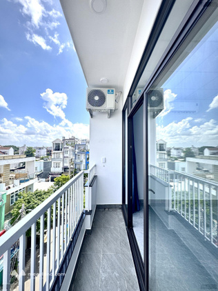 Cho thuê phòng ban công, có máy lạnh, view LM81, gần Gigamall Phạm Văn Đồng, Hiệp Bình Thủ Đức