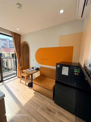 Cho thuê phòng cao cấp Tây Hồ - View thành phố - Ô tô đỗ cửa