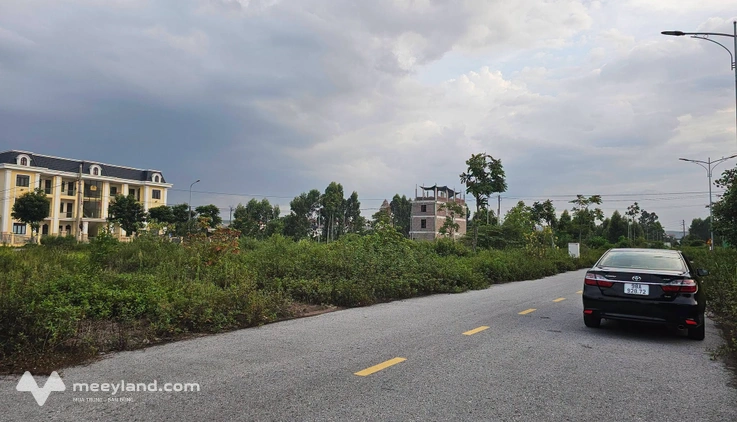 Đất đẹp Song Khê, view thoáng mát, tài lộc đầy nhà