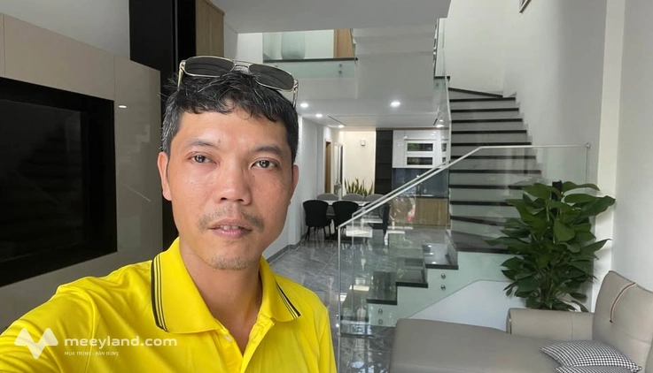 Tuyệt tác nhà phố 3 tầng hiện đại, nội thất sang trọng tại Điện Biên Phủ