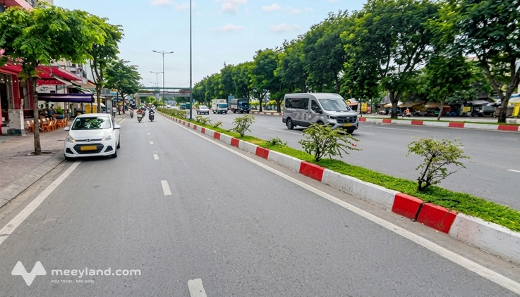Mặt tiền Phạm Văn Đồng, sát Ga Gò Vấp, nở hậu 4,8m, kinh doanh, 16,99 tỷ