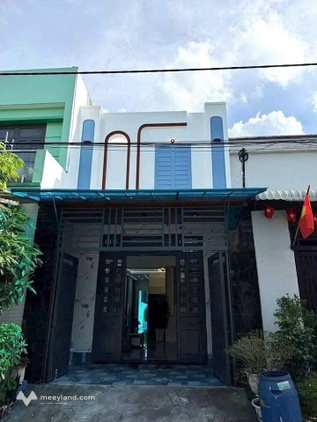 Nhà đẹp 1 trệt, 1 lầu sổ hồng riêng tại trung tâm Bình Chánh
