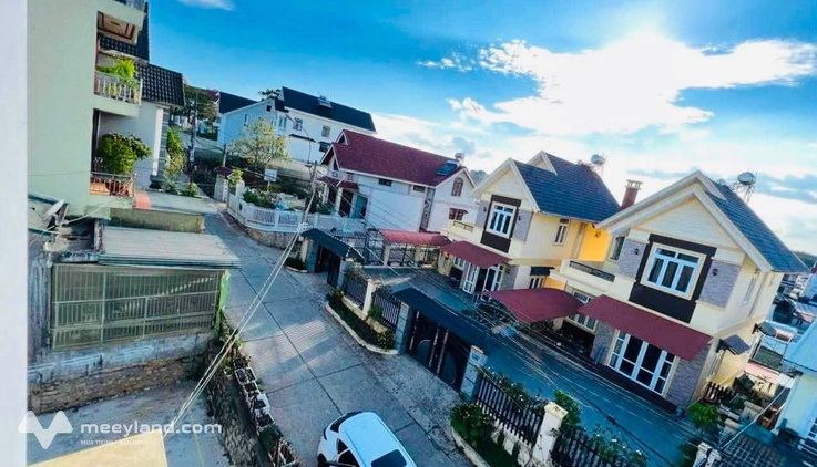 Nhà nguyên căn 5 phòng ngủ tại đường Lữ Gia, Phường 9, Đà Lạt