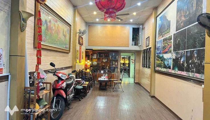 Nhà 2,5 tầng mặt đường Lê Duẩn, Kiến An, kinh doanh đắc địa