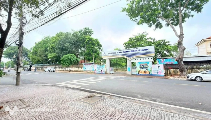Đất mặt tiền đường 28m trung tâm thành phố Đồng Xoài