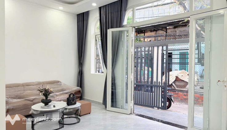 Nhà mới tinh tươm, full nội thất, giá chỉ hơn 1 tỷ tại Phường 7