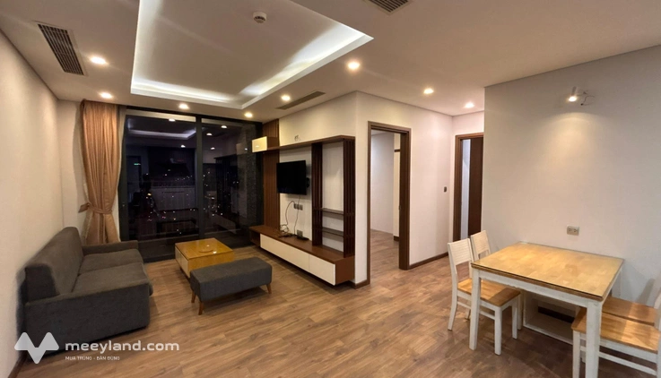 Bán gấp căn hộ chung cư Nghĩa Đô, đường Hoàng Quốc Việt, 2 ngủ và 3 ngủ, giá rẻ