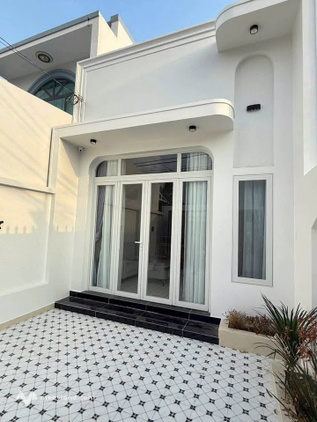 Bán nhà mới mặt tiền lộ Thống Nhất, Phường 7, Bến Tre