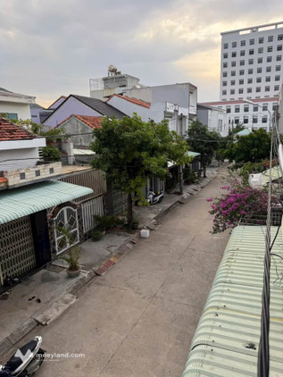 Nhà 3 tầng xinh xắn, full nội thất, giá chỉ 3.6 tỷ