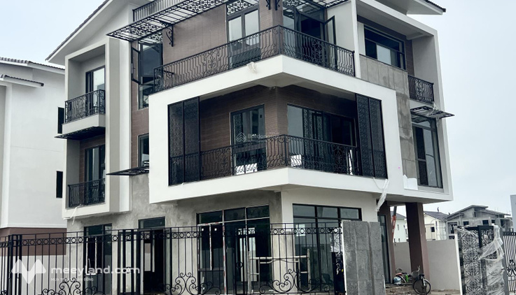 Bán gấp đơn lập 322m2 hướng Nam, sát cao tốc vốn chỉ 30%