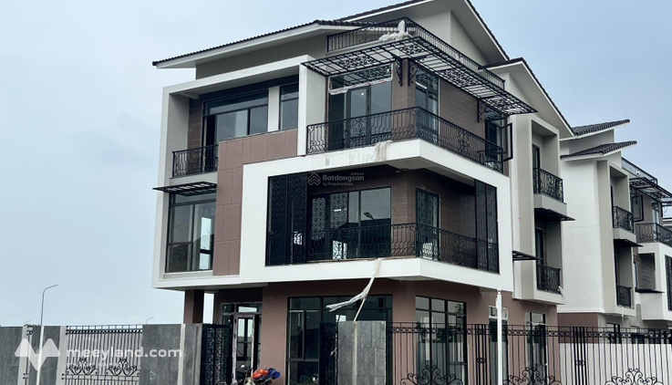 Bán gấp đơn lập 322m2 chỉ cần vào vốn 30 %