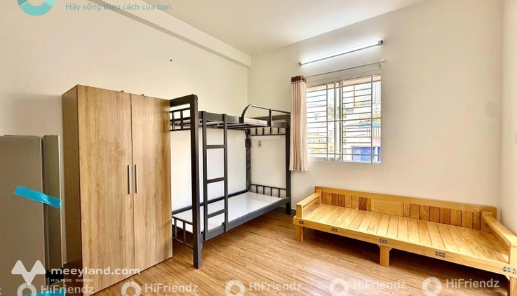 Cho thuê phòng gác ban công lớn hạt dẻ - full nội thất mới - gần khu Phan Xích Long