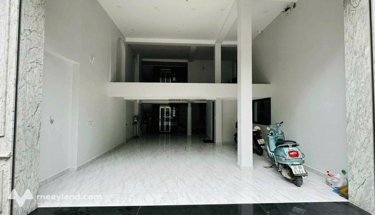 Cần cho thuê cửa hàng phố Thuỵ Khuê - mặt tiền rộng 5,5m - thông ra Đồng Cổ -gần bệnh viện Thu Cúc