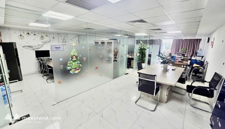 Cho thuê văn phòng mặt phố Giải Phóng (gần Bến xe Giáp Bát) 100m² Giá 15tr5, liên hệ 0332017470