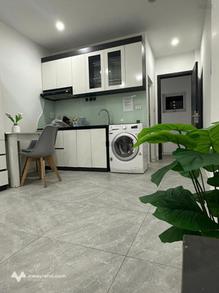 Chính chủ cho thuê phòng tại phố Hàng Bún - 33m2 - Full đồ (có máy giặt riêng) - Giá 7,5 triệu/th