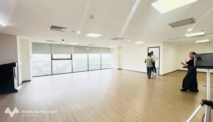Cho thuê văn phòng Chùa Bộc 90m2 giá 15 triệu/tháng, tòa nhà đẹp