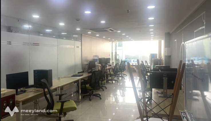 Cho thuê mặt bằng tầng trệt toà nhà 70m2, MT Trần Não, Quận 2