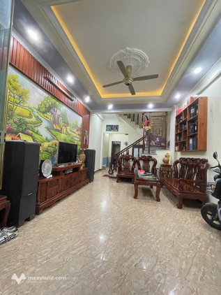 Nhà lô góc Lộc Vượng, thoáng mát, hàng xóm thân thiện như người nhà