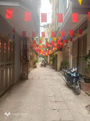 Nhà đẹp Bạch Mai, lô góc, ngõ thông, giá chỉ 4,8 tỷ